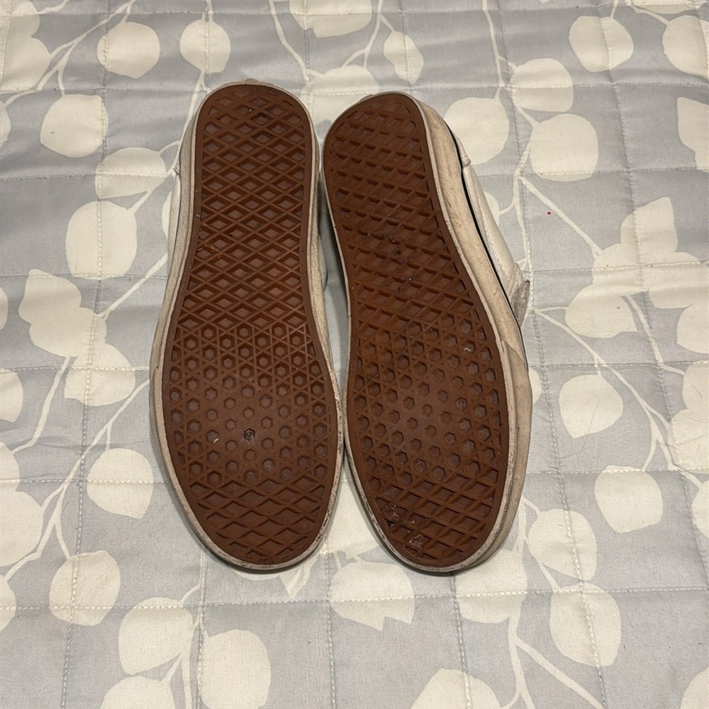 Vans - Picture 6 of 6